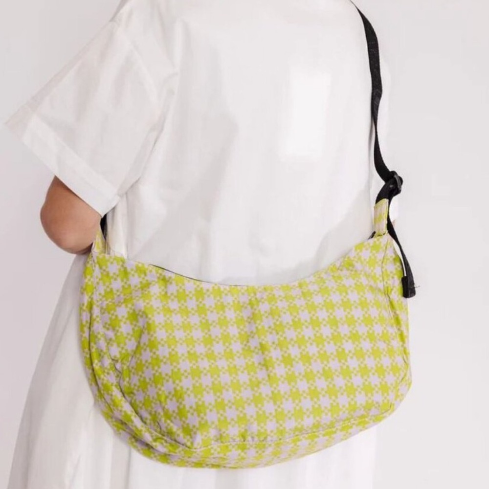 Baggu Medium Crescent Bag - Pink Pistachio Pixel Gingham